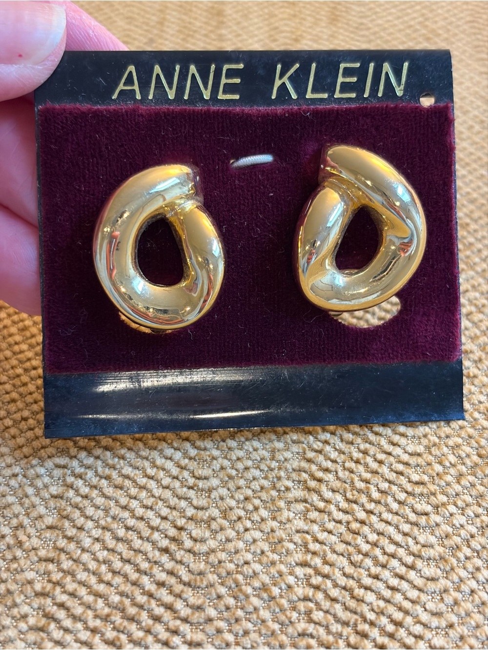 Anne Klein vintage clip on earrings